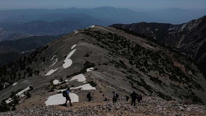 The Devil’s Backbone trail on Mount Baldy in 2022, near where the dead hikers were found on 29 December 2025.