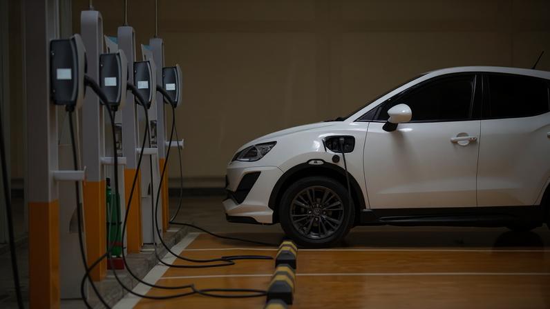 Tory leader Kemi Badenoch said Labour’s ‘rush to net zero’ was ‘having a disastrous effect on the UK car industry’. Photograph: Darunrat Wongsuvan/Shutterstock