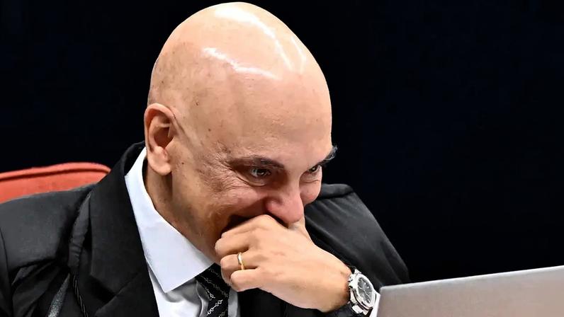 Alexandre de Moraes é relator da Execução Penal 149, da deputada federal Carla Zambelli (PL-SP) (Foto: Andre Borges/EFE)