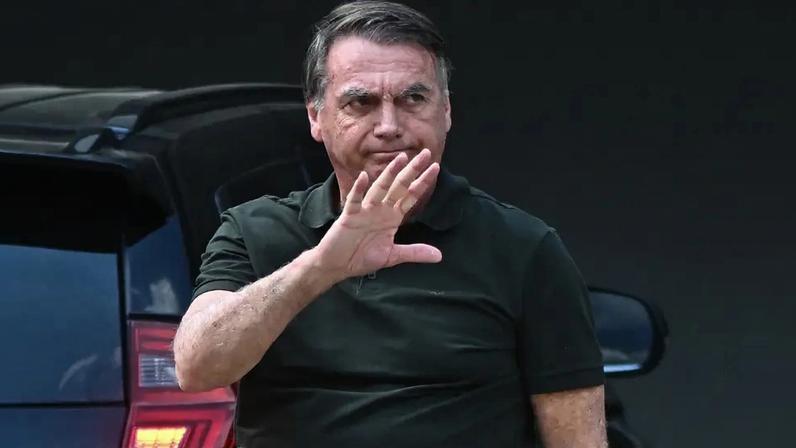 Bolsonaro envia bilhete ao portal Metrópoles cancelando entrevista. (Foto: Andre Borges/EFE)