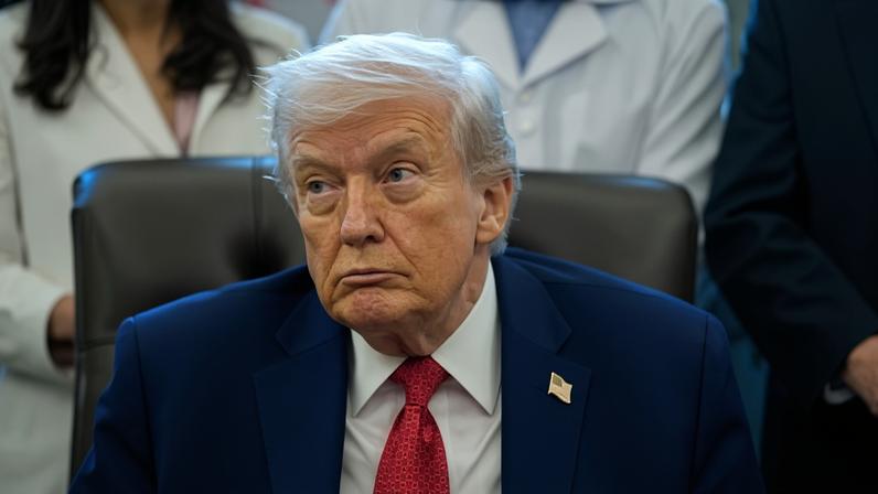 Donald Trump said that scrapping the filibuster would prevent another government shutdown.