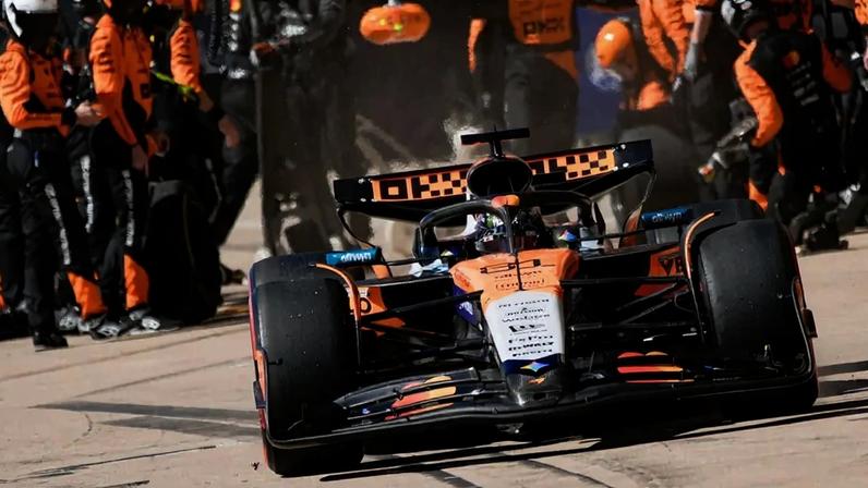Oscar Piastri após parada no GP dos EUA de Fórmula 1 (Foto: John Locher / POOL / AFP)