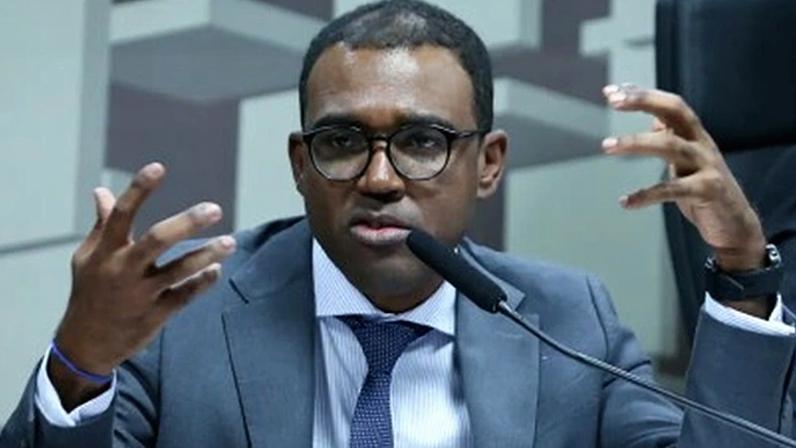 Diretor do Banco Central (BC), Ailton de Aquino Santos