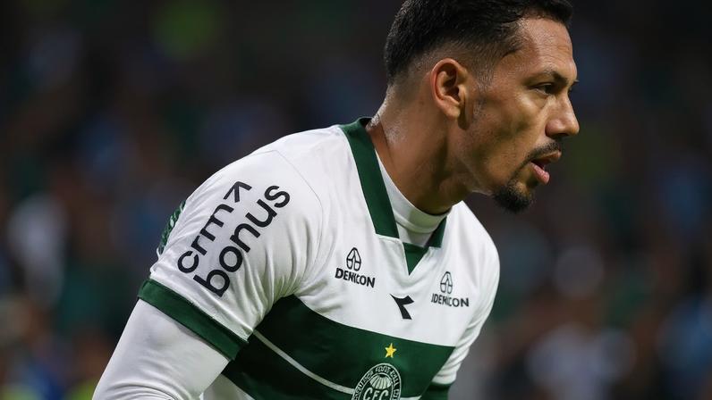 Alex Silva é o novo reforço do Ceará (Foto: JP Pacheco/Coritiba)