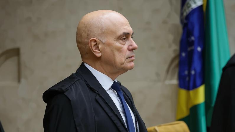 Moraes anula decisão da Câmara e manda Motta empossar o suplente de Zambelli