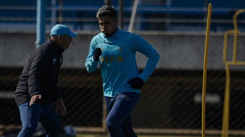 Arezo foi emprestado novamente pelo Grêmio ao Penãrol. Foto: Lucas Uebel/Grêmio FBPA