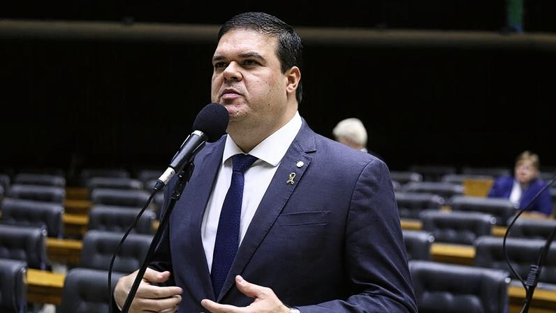 Comissão de Saúde da Câmara aprova projeto que garante atendimento integral em casos de urgência e emergência. Foto: Vinicius Loures (Agência Câmara)