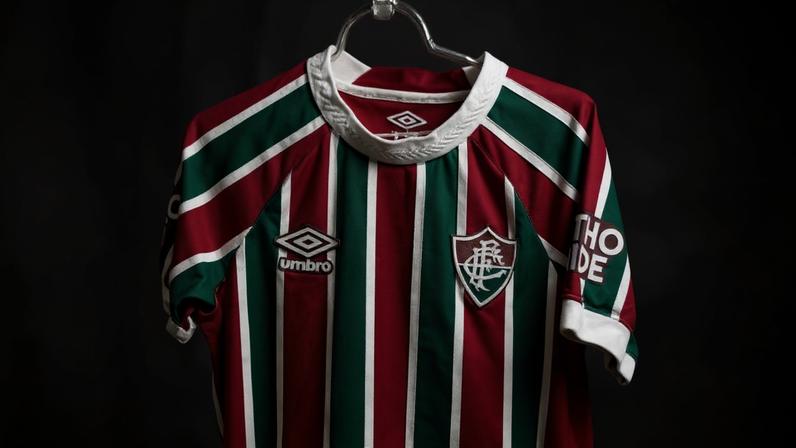 Uniforme tricolor do Fluminense com a Umbro (Foto: Marina Garcia/FFC)