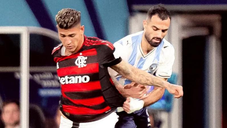 Carrascal em ação pelo Flamengo contra o Pyramids no Mundial (Foto: Adriano Fontes / Flamengo)