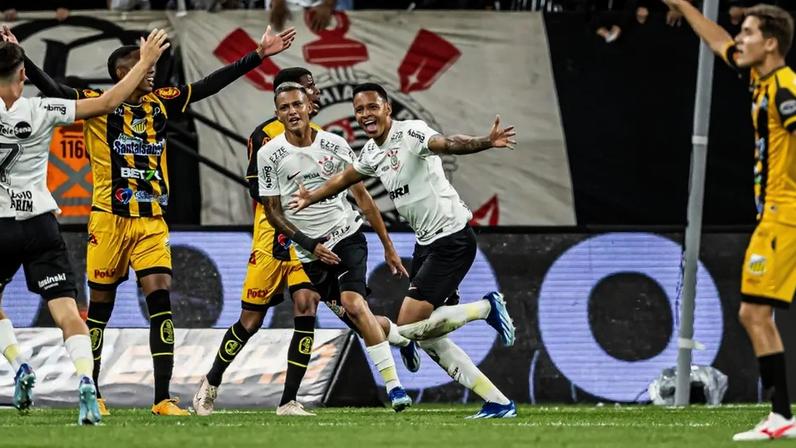 Corinthians venceu o Cruzeiro e conquistou o 11º título na Copinha (Foto: Jhony Inacio/Ag. Paulistão)