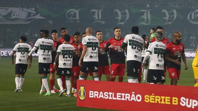 Coritiba e Athletico retornam à Série A em 2026. Foto: Geraldo Bubniak/Gazeta Press