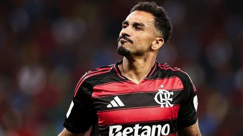 Danilo comemora gol pelo Flamengo contra ao Pyramids na semifinal da Copa Intercontinental (Foto: Gilvan de Souza/Flamengo)