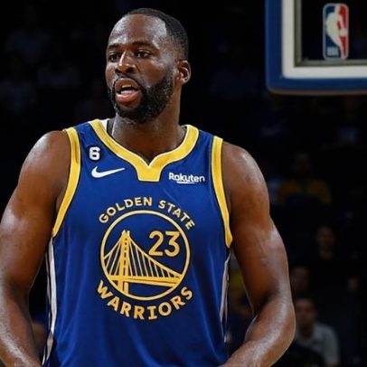Draymond Green discute com técnico e deixa partida dos Warriors