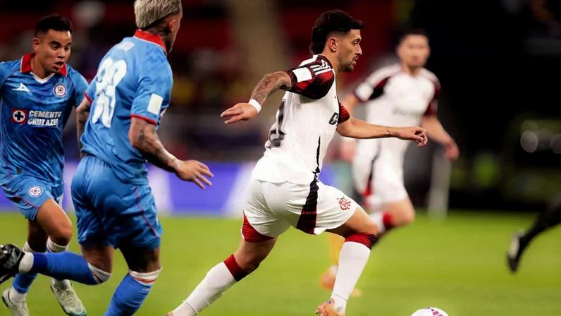 Primeiro tempo terminou empatado em 1 x 1 (Foto: Adriano Fontes/CRF)