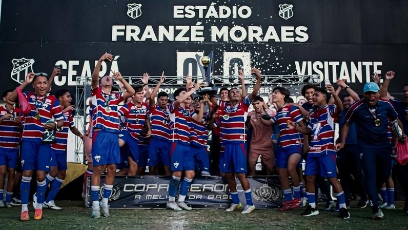 O Fortaleza superou o Ceará na final da Copa Seromo sub-15 (Foto: Stefania Lima)