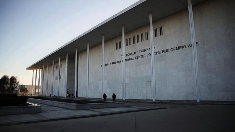 Kennedy Center muda regras, apenas membros indicados por Trump votam no nome