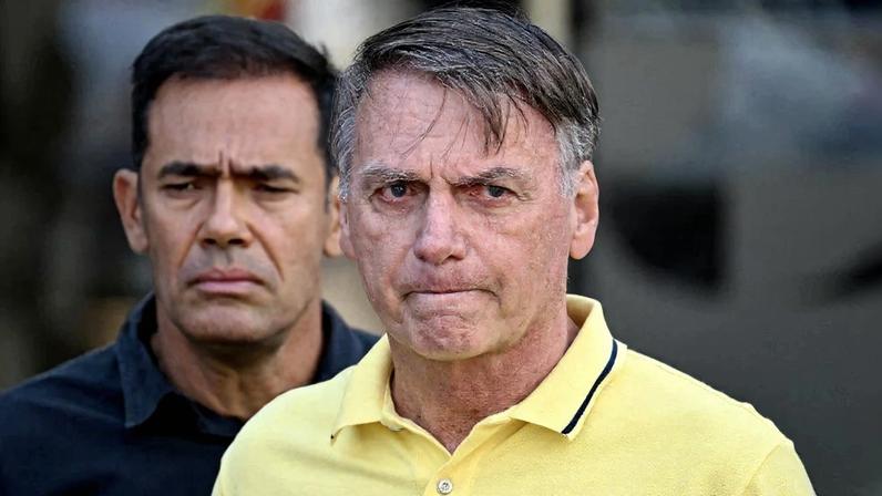 O ex-presidente Jair Bolsonaro após exames em 16 de agosto de 2025. Foto: Evaristo Sá/AFP
