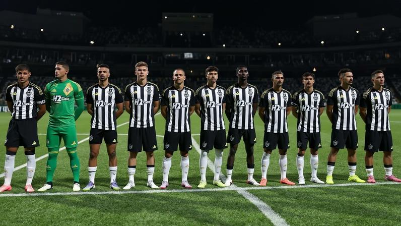 Jovens da base do Atlético (Foto: Daniela Veiga / Atlético)