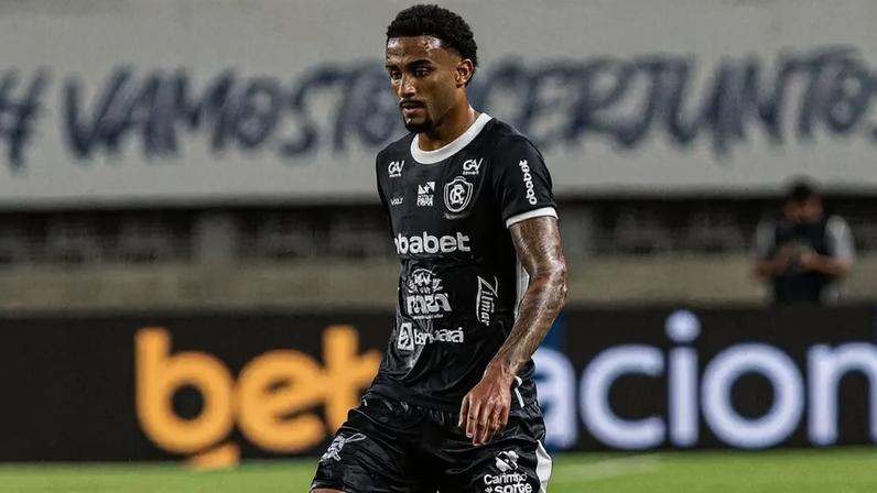 Kayky Almeida em campo pelo Remo (Foto: Reprodução)