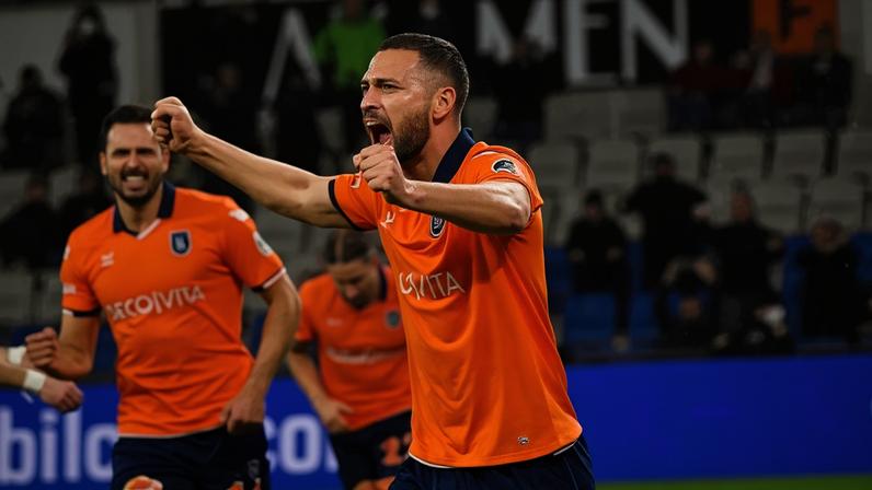 Léo Duarte, zagueiro do Basaksehir-TUR (Foto: Divulgação/Istambul Basaksehir)