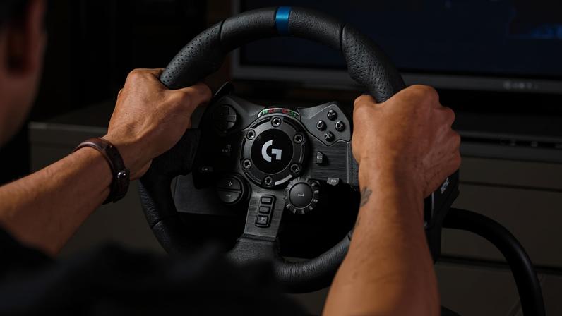 © Logitech