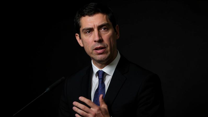 Moldovan Foreign Minister Mihai Popsoi speaking in Berlin.