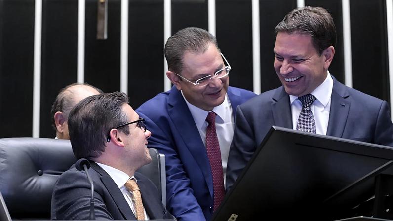 Motta retira caso Ramagem do plenário e Mesa Diretora decidirá cassação