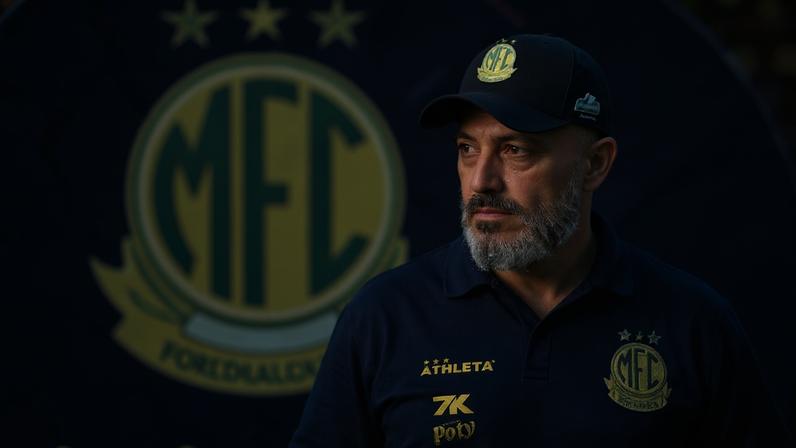 Rafael Guanaes, técnico do Mirassol (Foto: Zé Rafael/Uai Foto/Gazeta Press)