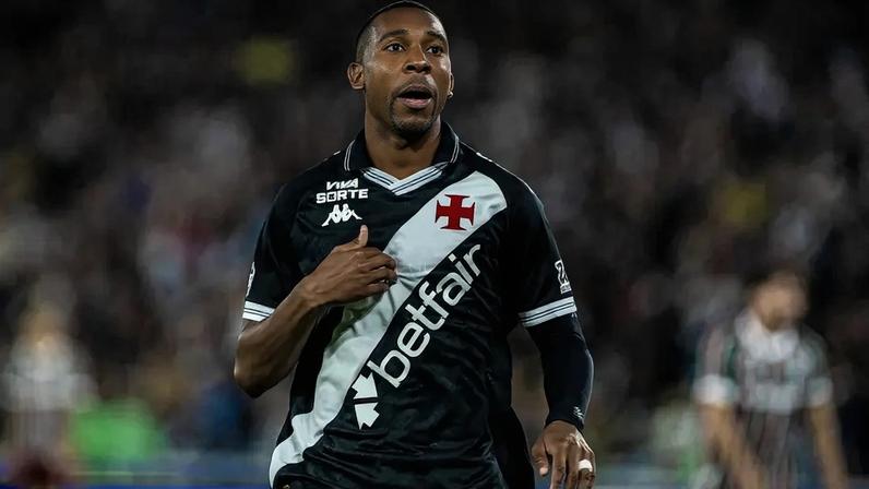 Rayan comemora o gol de empate do Vasco contra o Fluminense (Foto: Affonso Andrade/Agência F8/Gazeta Press)