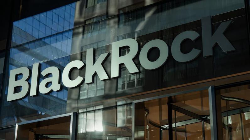 Na BlackRock, ‘exército’ de PhDs na gestão quantitativa entrega resultado recorde |Grupo da BlackRock tornou-se um dos mais entusiasmados defensores do uso da IA na gestão de recursos em Wall Street. (Foto: Michael Nagle/Bloomberg) (Bloomberg/Michael Nagle)