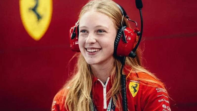 Aurelia Nobels se despede da Ferrari (Foto: Reprodução / Instagram)