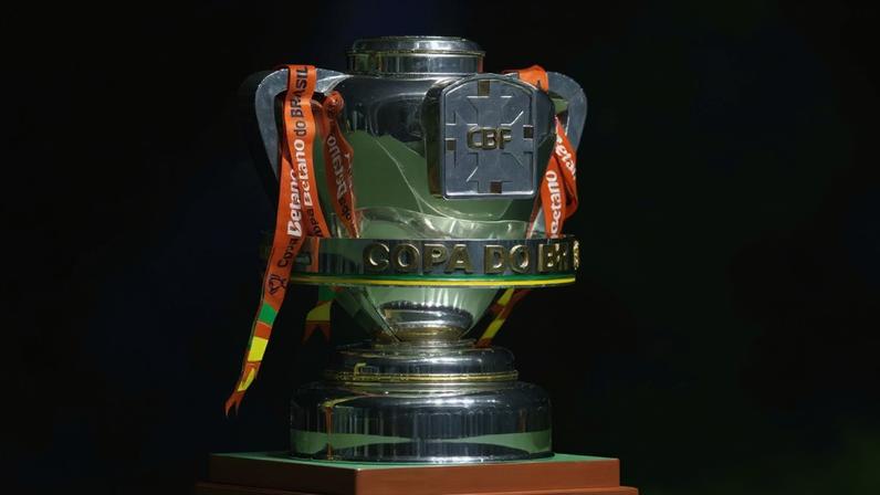 Taça da Copa do Brasil (Foto: JHONY INACIO/Agencia Enquadrar/Gazeta Press)