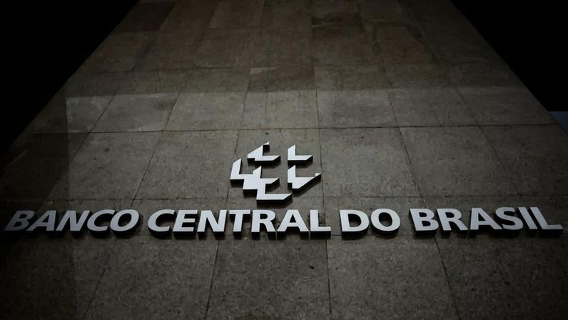 Para o PIB, as estimativas de crescimento permaneceram em 2,25% e 1,80% respectivamente neste ano e no próximo, segundo o Boletim Focus