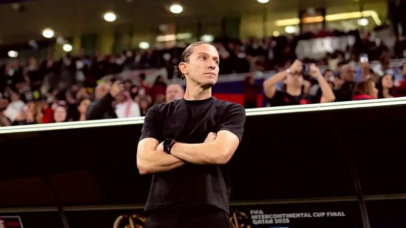 Técnico do Flamengo, Filipe Luís durante a final do Mundial contra o PSG (Foto: Adriano Fontes/Flamengo)