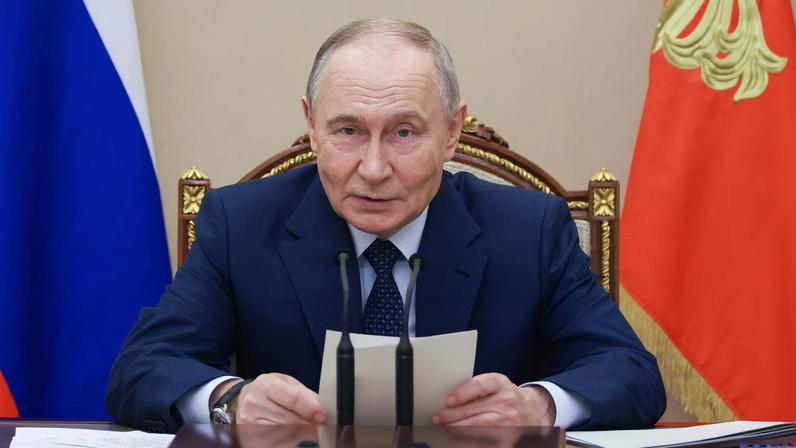Russian President Vladimir Putin chairs a meeting on arms production in Moscow, Russia December 26, 2025. Sputnik/Mikhail Metzel/Pool via REUTERS