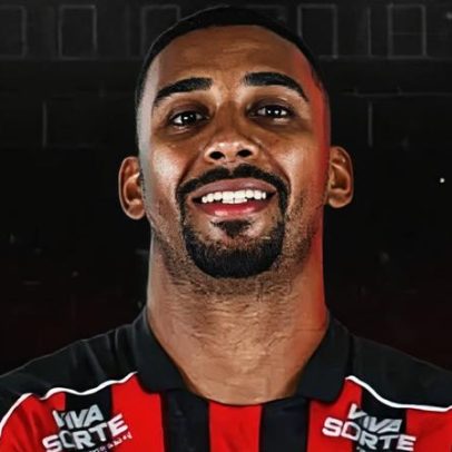 Vitória anuncia contratação de lateral-direito destaque da Série B