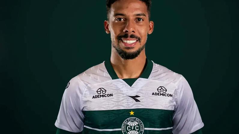 Willian Oliveira assinou com o Coritiba por um ano. Foto: Divulgação/Coritiba