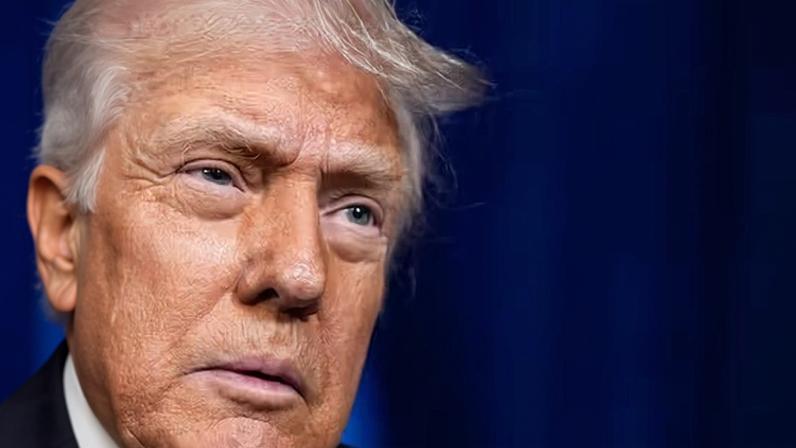 El presidente de EE UU, Donald Trump, este domingo en Mar-a-Lago, en Florida.