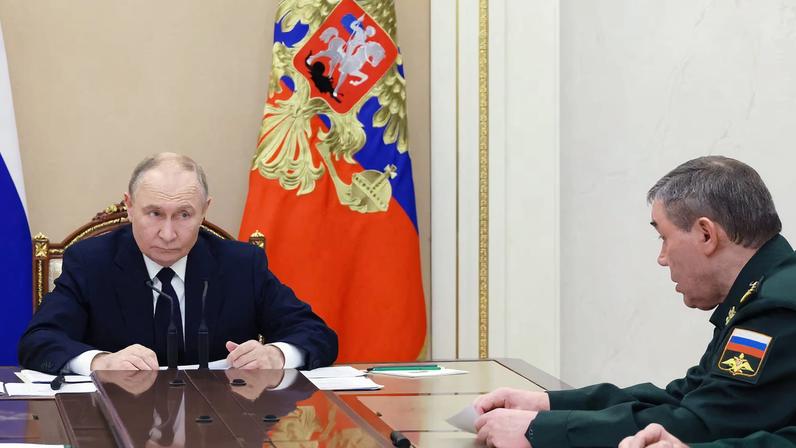 Russian President Vladimir Putin and Chief of the General Staff of the Russian Armed Forces Valery Gerasimov attend a meeting on the "special military operation" amid the ongoing Russia-Ukraine conflict in Moscow, Russia, December 29, 2025. Sputnik/Mikhail Metzel/Pool via REUTERS