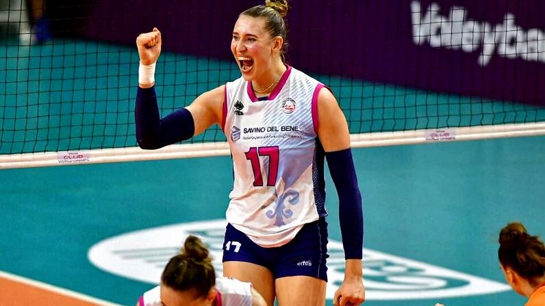 Antropova comemora ponto durante a partida contra o Osasco no Mundial (Foto: Deco Pires/ Fotojump)