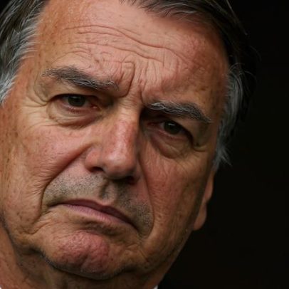 Bolsonaro fará terceiro procedimento para conter crise de soluços