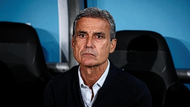 Grêmio anunciou Luís Castro como novo treinador (Foto: Thiago Mendes/W9 PRESS/GAZETAPRESS)