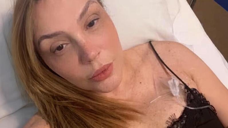 Simony passa pela última imunoterapia do ano após câncer entrar em remissão: 'Fico emotiva' — Foto: Reprodução/Instagram