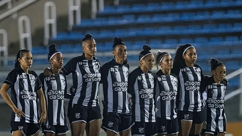 Jogadoras do Ceará durante disputa de pênaltis na final do Campeonato Cearense de 2025