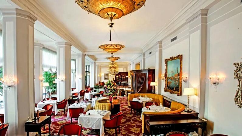 Chef Nello Cassese em ação no Ristorante Hotel Cipriani, no Rio • Divulgação/Belmond
