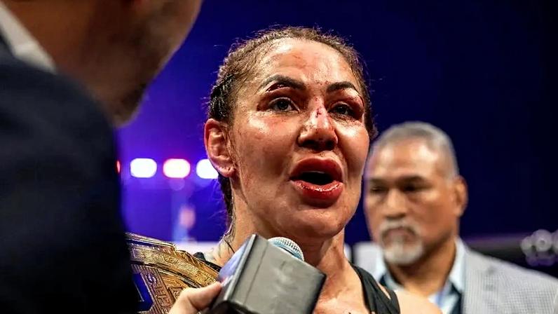 Cris Cyborg é a atual campeã peso pena da PFL (Foto: Reprodução Instagram Cris Cyborg)