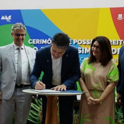 MEC empossa reitor da Universidade Federal de Campina Grande