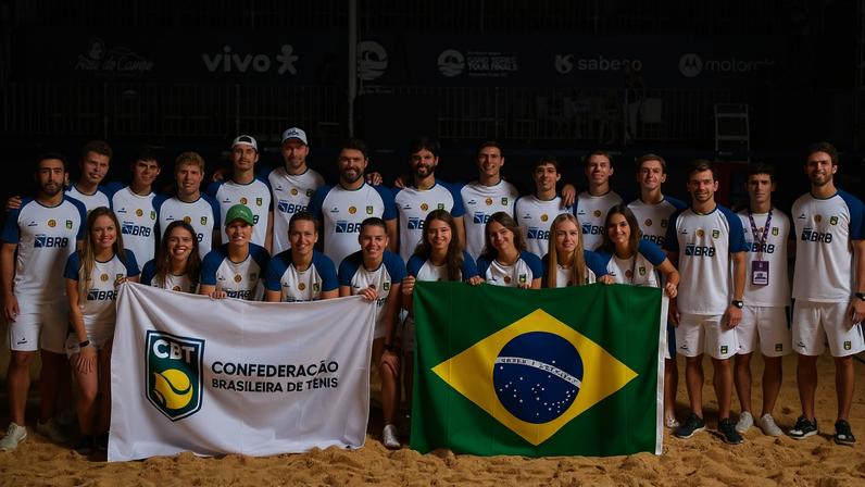 Equipe brasileira na Copa do Mundo de Beach Tênnis em Ribeirão Preto
