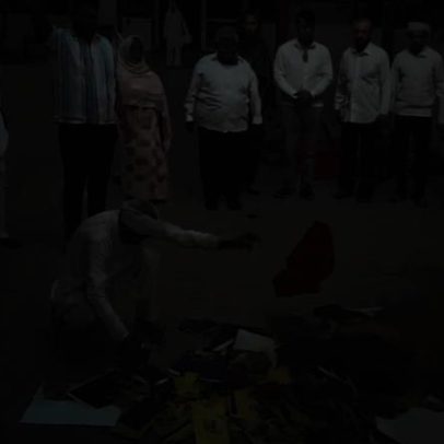 Violência religiosa: hindus espancam cristãos e queimam Bíblias