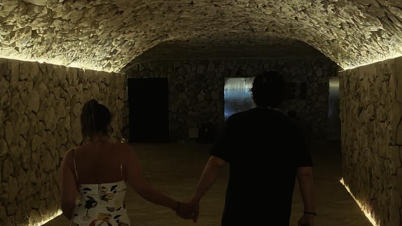 Fábio Jr. inicia álbum de viagem com a esposa